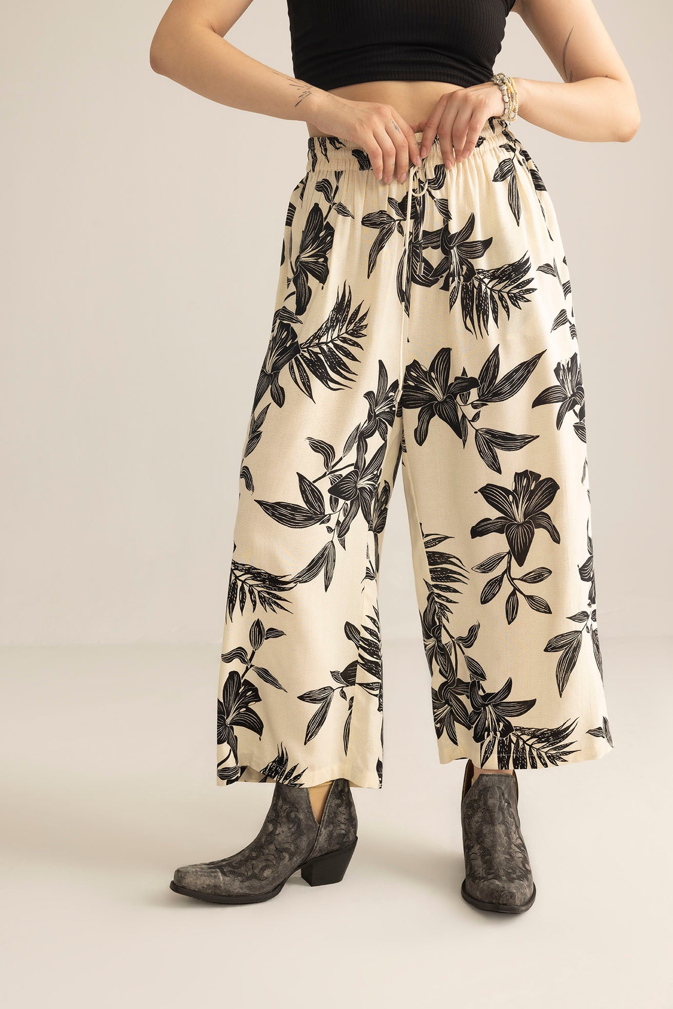 Zen Garden Women's Pants in White & Black