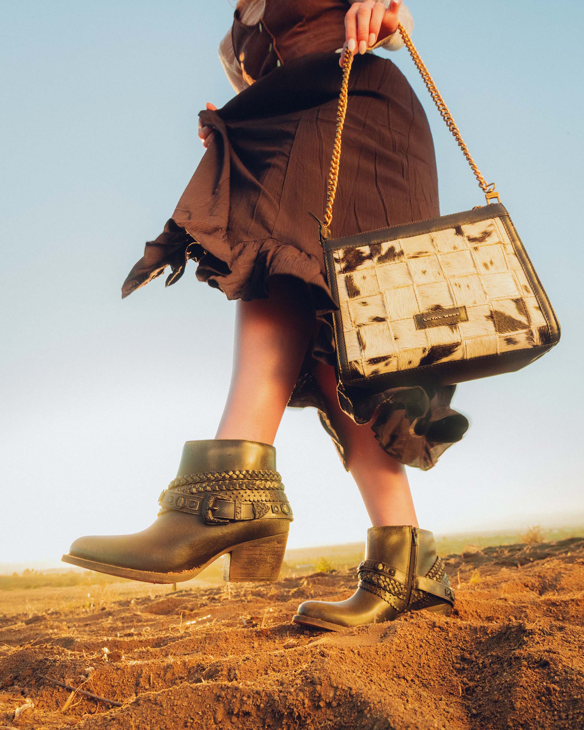 Marlene Ankle Booties In Calfskin - Raven