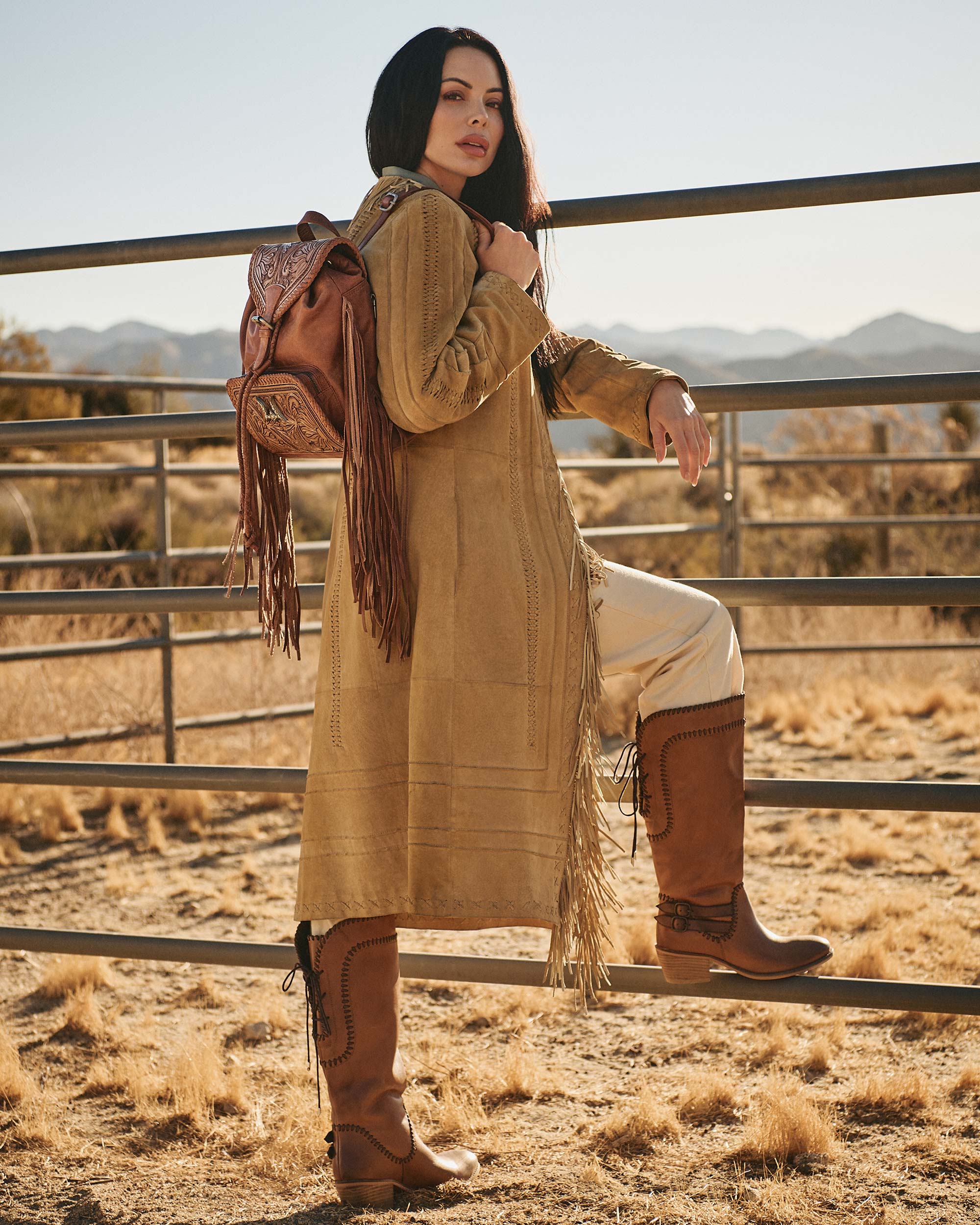 Roaming Trail Medium Backpack