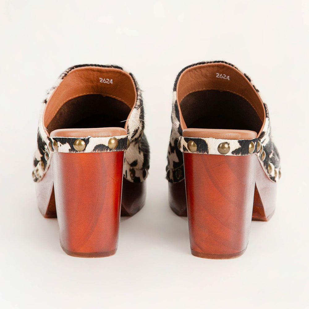 Carlotta Trail Clogs Black And White Cowhide