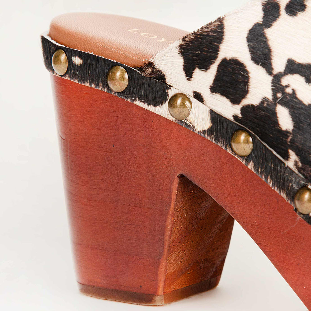 Carlotta Trail Clogs Black And White Cowhide