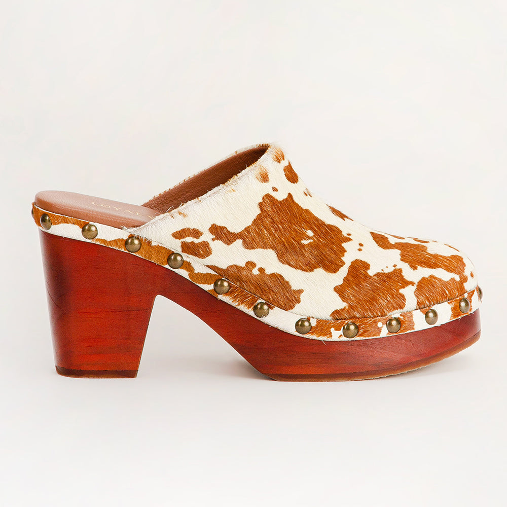Carlotta Trail Clogs Brown And White Cowhide