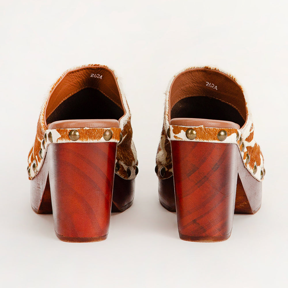 Carlotta Trail Clogs Brown And White Cowhide