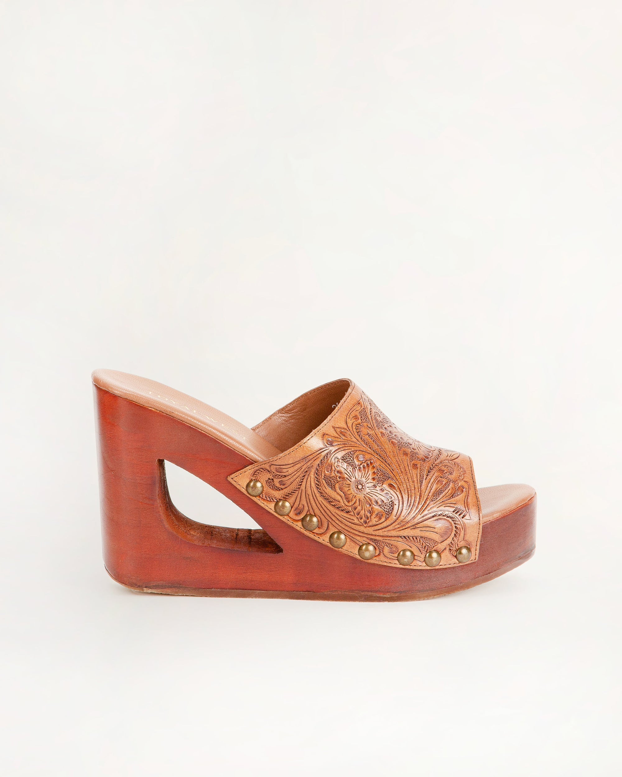 Desert Wanderer Sandals - Light Brown