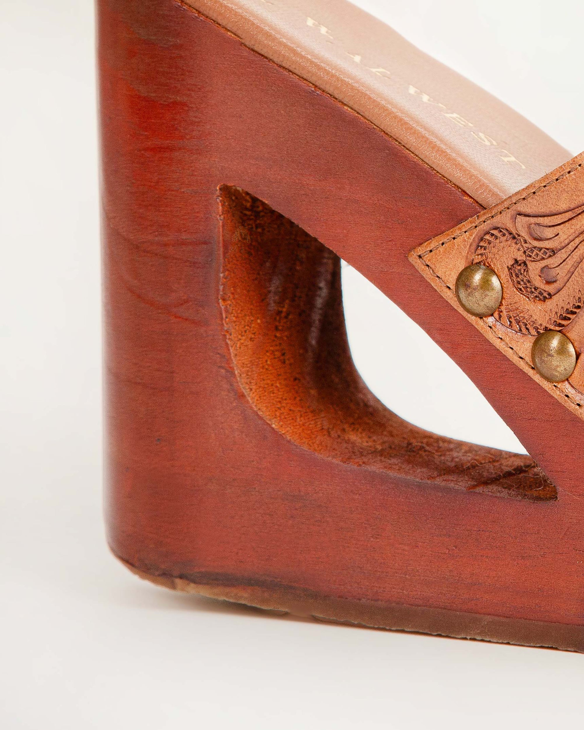 Desert Wanderer Sandals - Light Brown