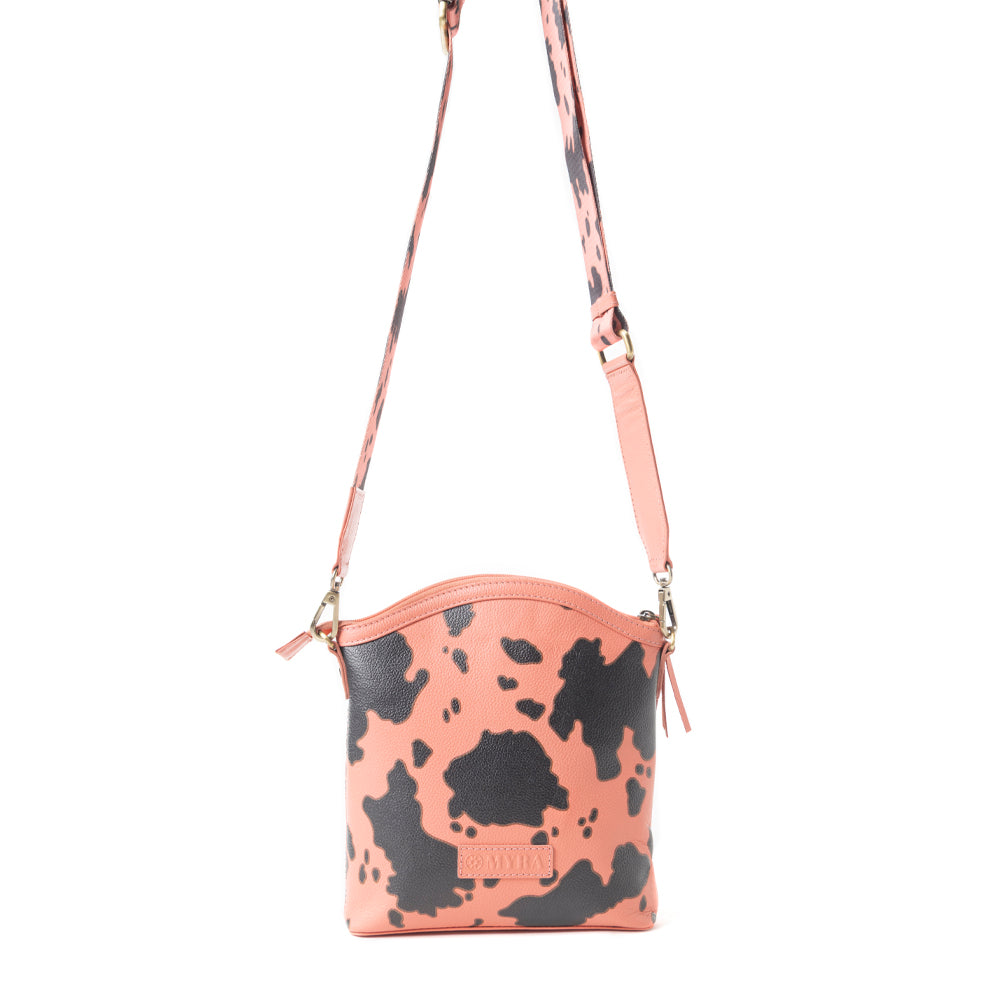 Prairie Sage Spotted Shoulder Bag In Peach