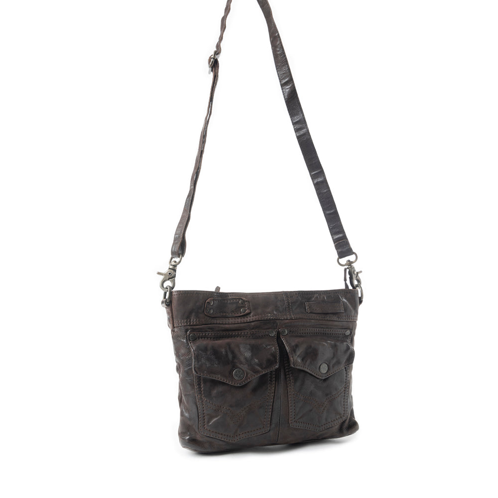 Range Rider Pocket Shoulder Bag In Black