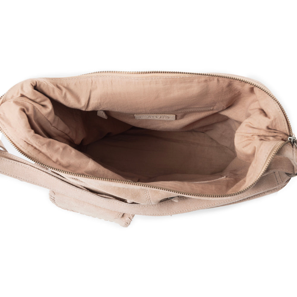 Smoky Trailhead Shoulder Bag In Beige