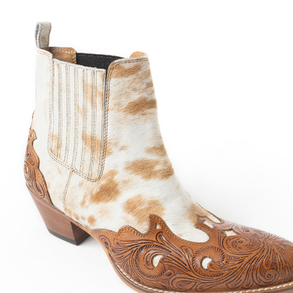 Twin Forks Booties In Brown & White