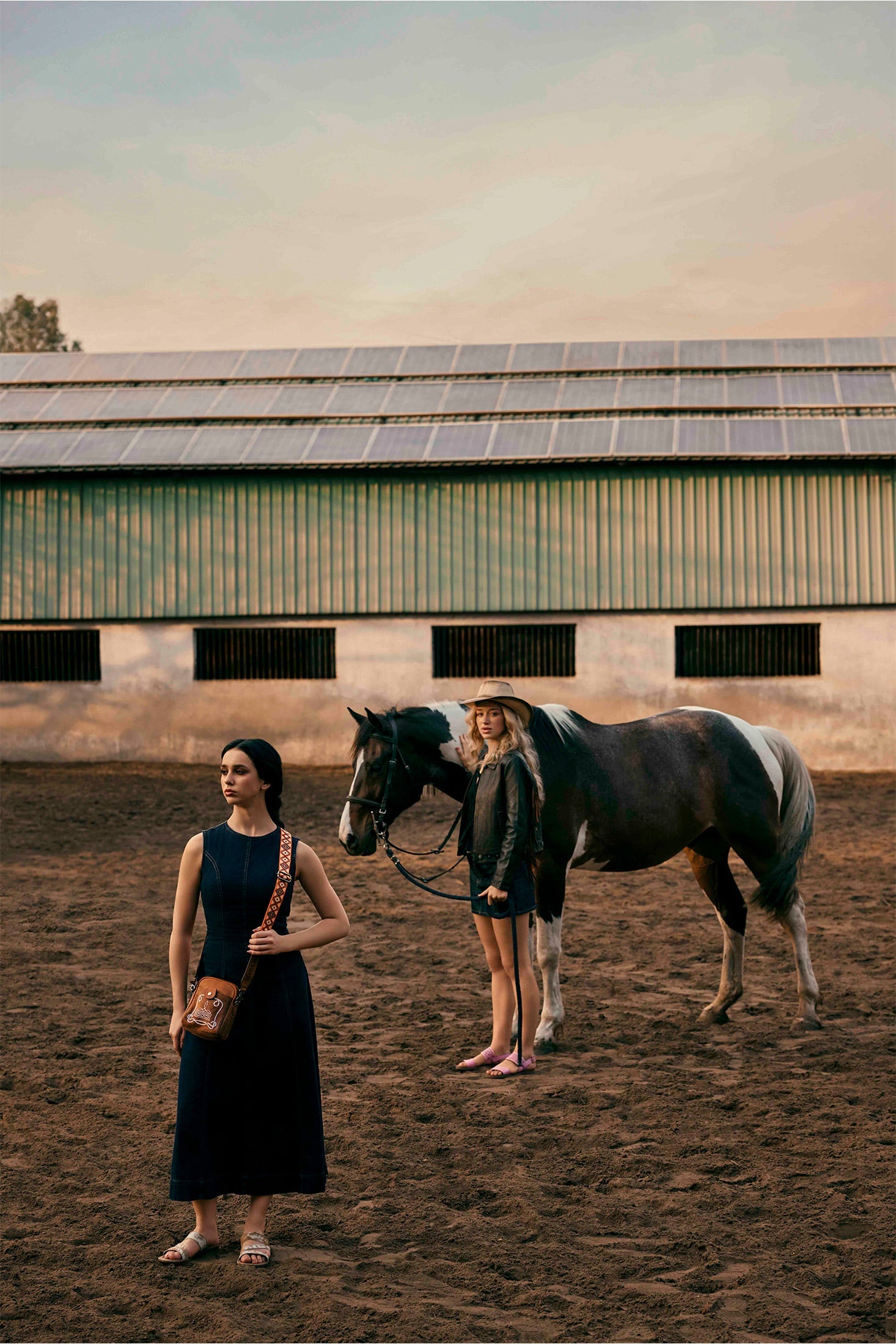 Ranch Ridge Slides In Brown & White