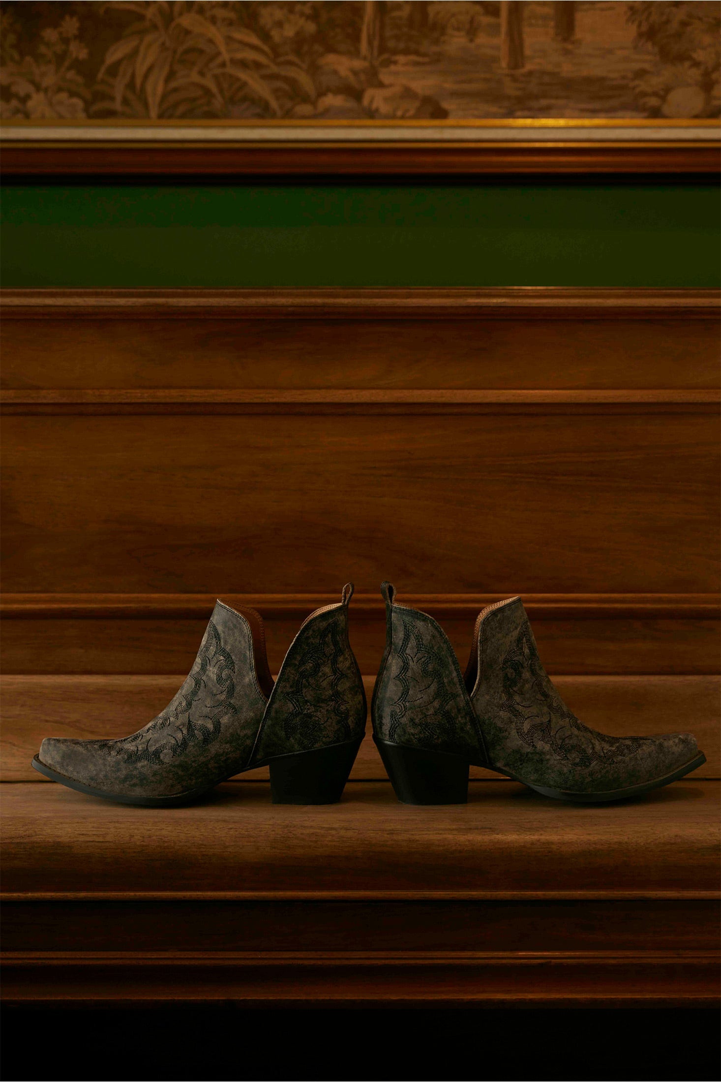 Moonlight on the Mesa Booties In Crackle Brown