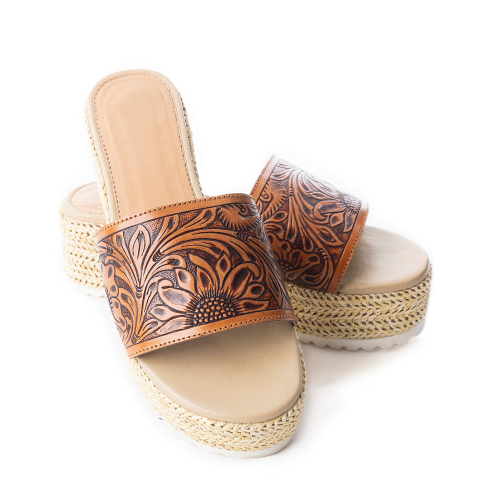 Gloriana Canyon Platform Sandals In Natural