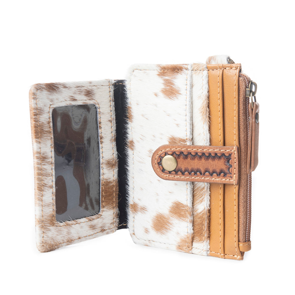 Wildflowers of the Prairie Credit Card Holder In Brown
