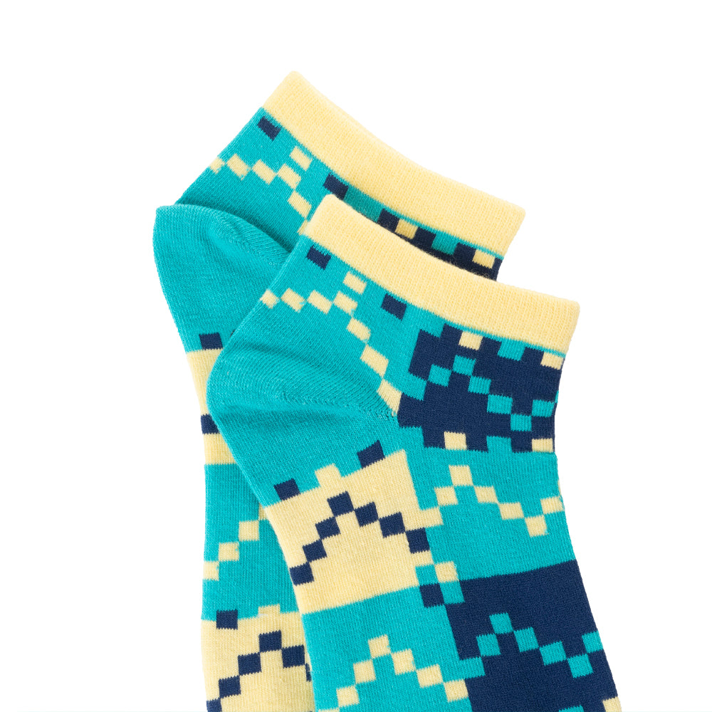 Buttercup Breeze Betty Ankle Socks In Blue