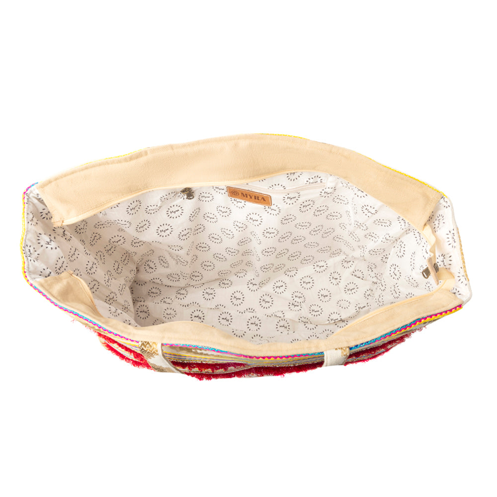 Sundancer Weekender Bag in Crimson Wave