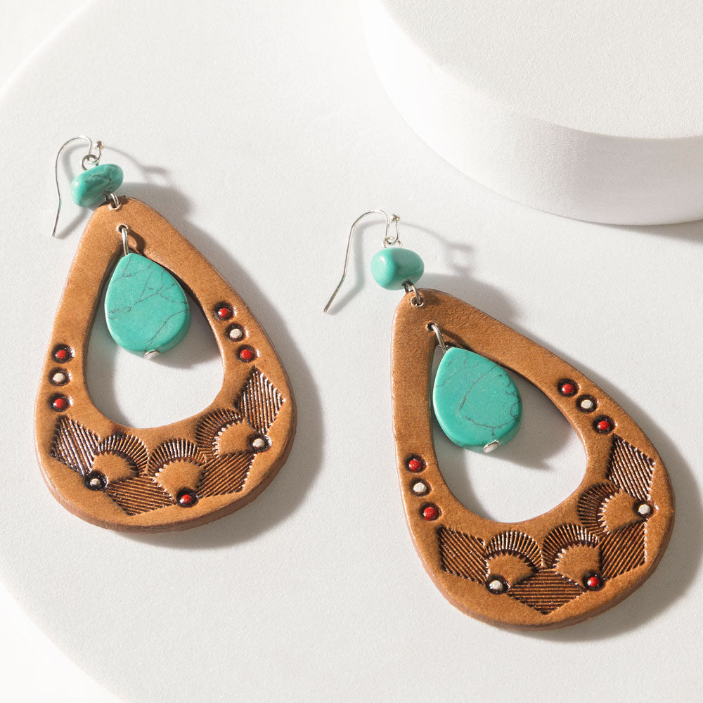 Horizon Howl Earrings in Canyon Clay