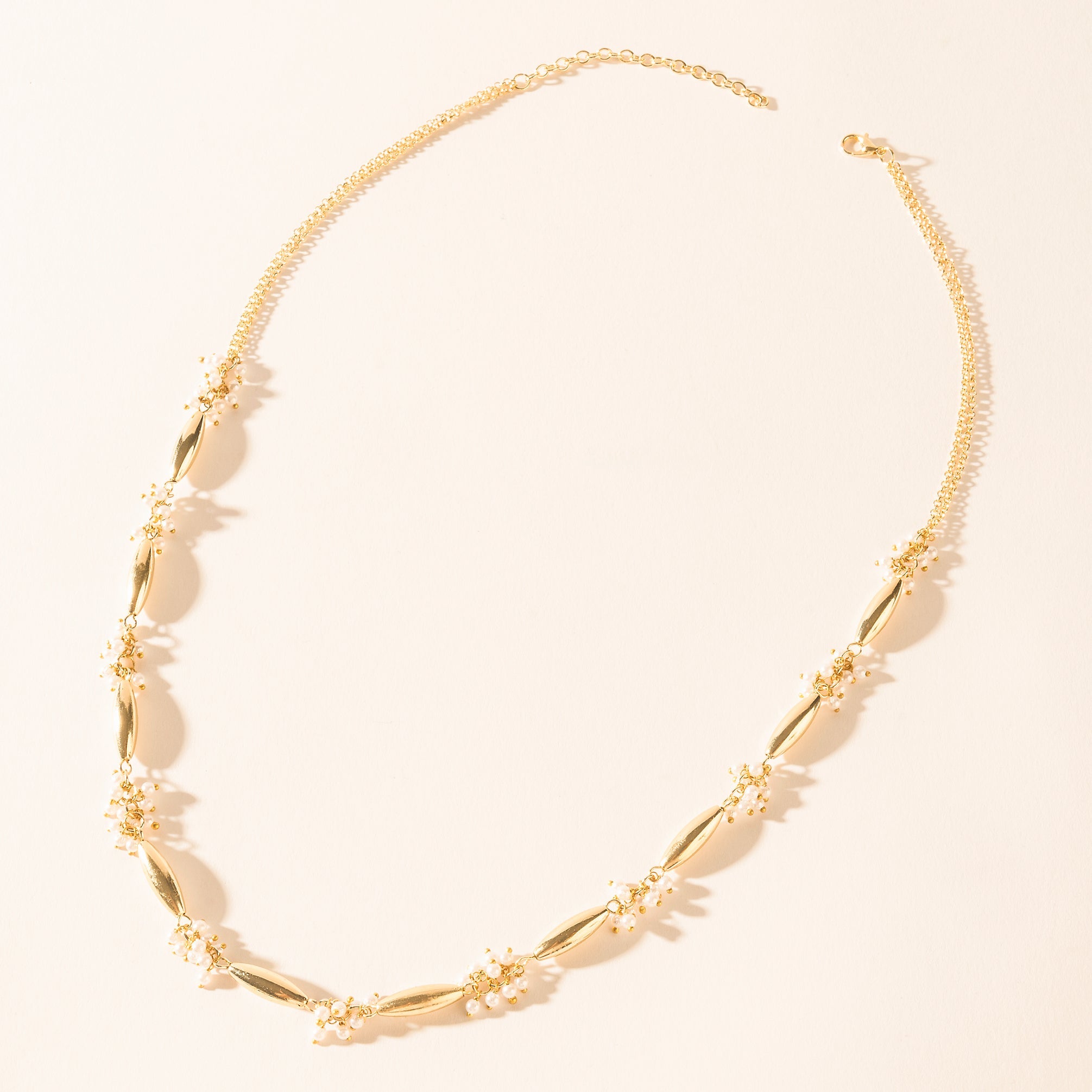 Florenza Necklace in Regal White