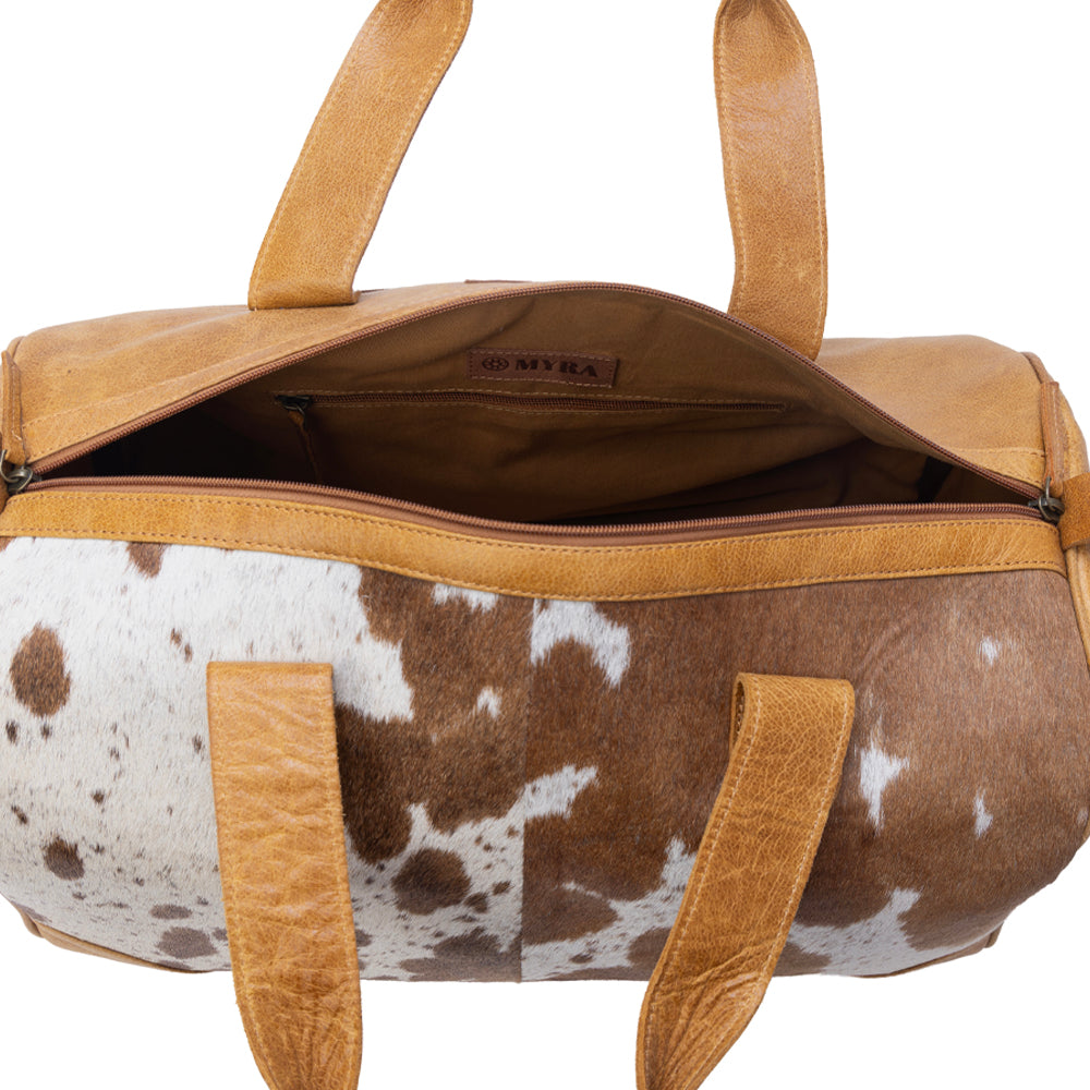 Cattle Drive Men's Hairon Leather Traveller Bag in Bridle Ivory