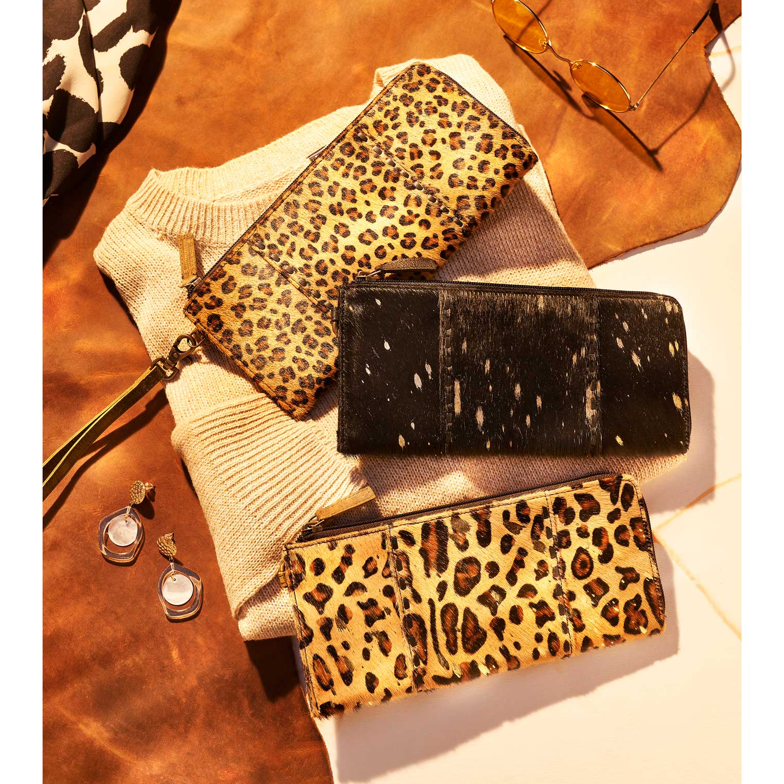 GILTED BLACK WALLET