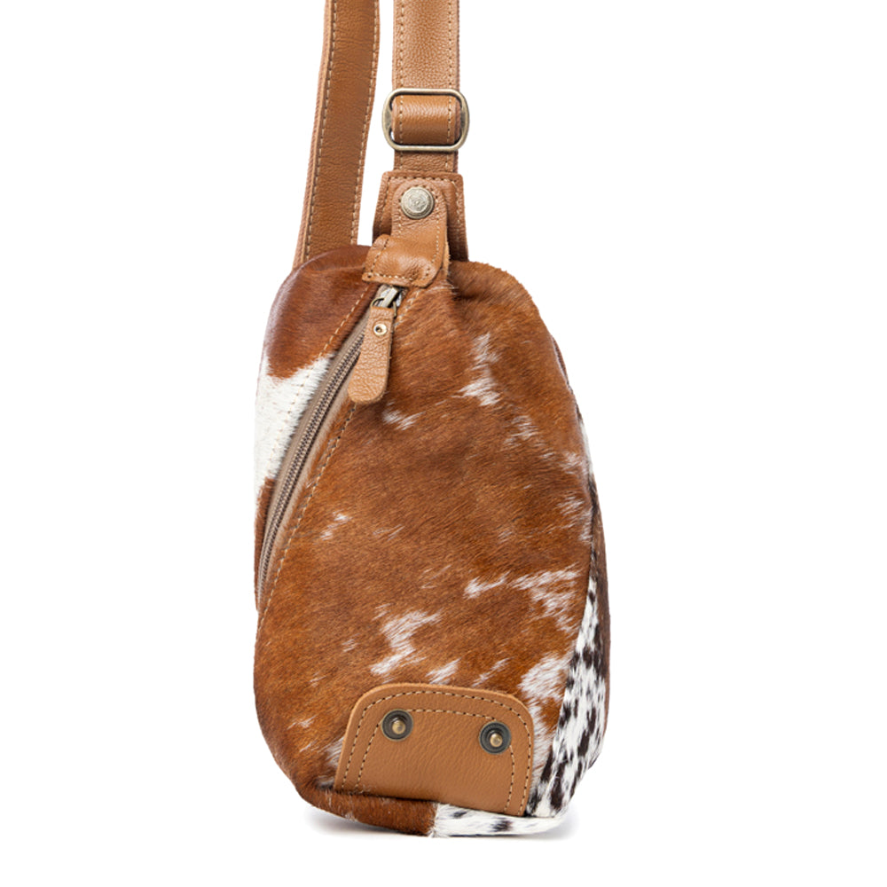 Robnette Ranch Fanny-Pack Bag In Caramel & White
