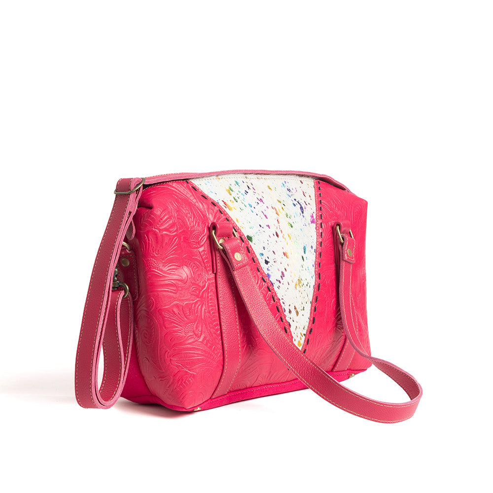 Tierra Vasta Duffle Bag in Magenta