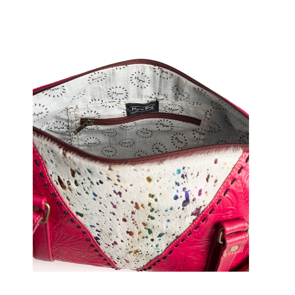 Tierra Vasta Duffle Bag in Magenta