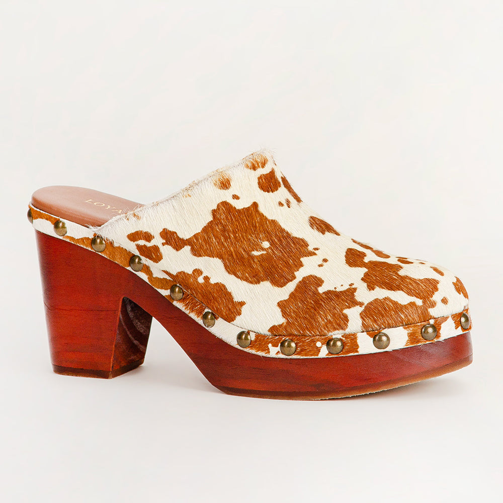 Carlotta Trail Clogs Brown And White Cowhide