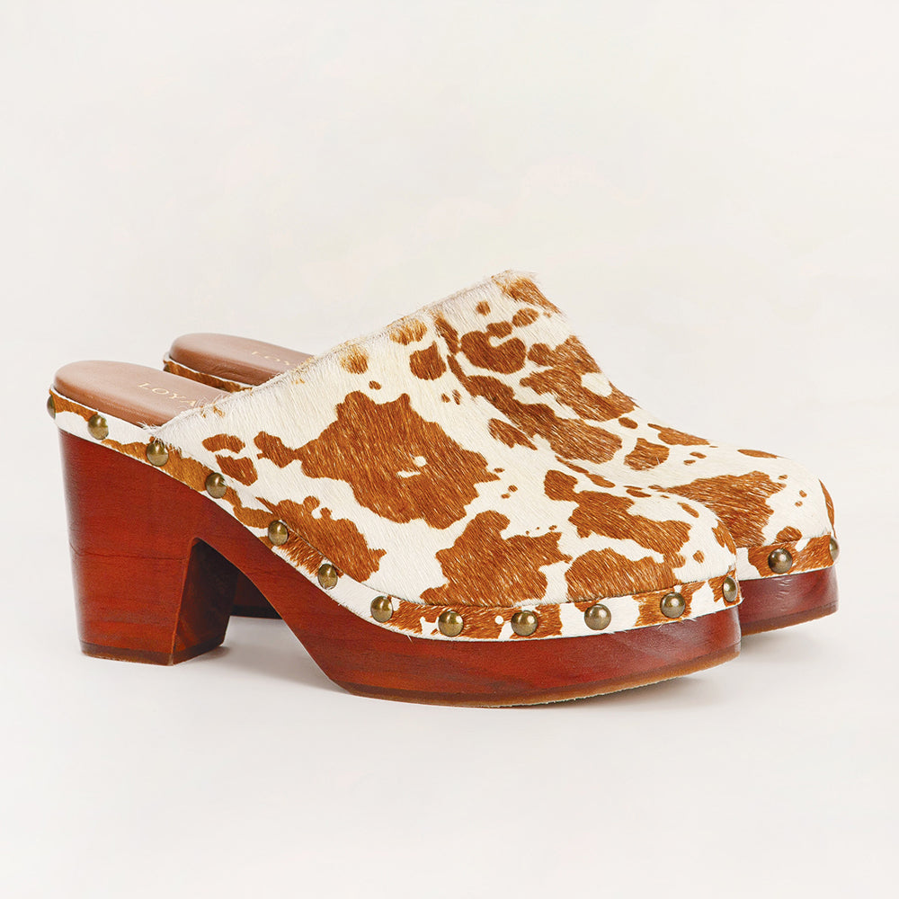 Carlotta Trail Clogs Brown And White Cowhide