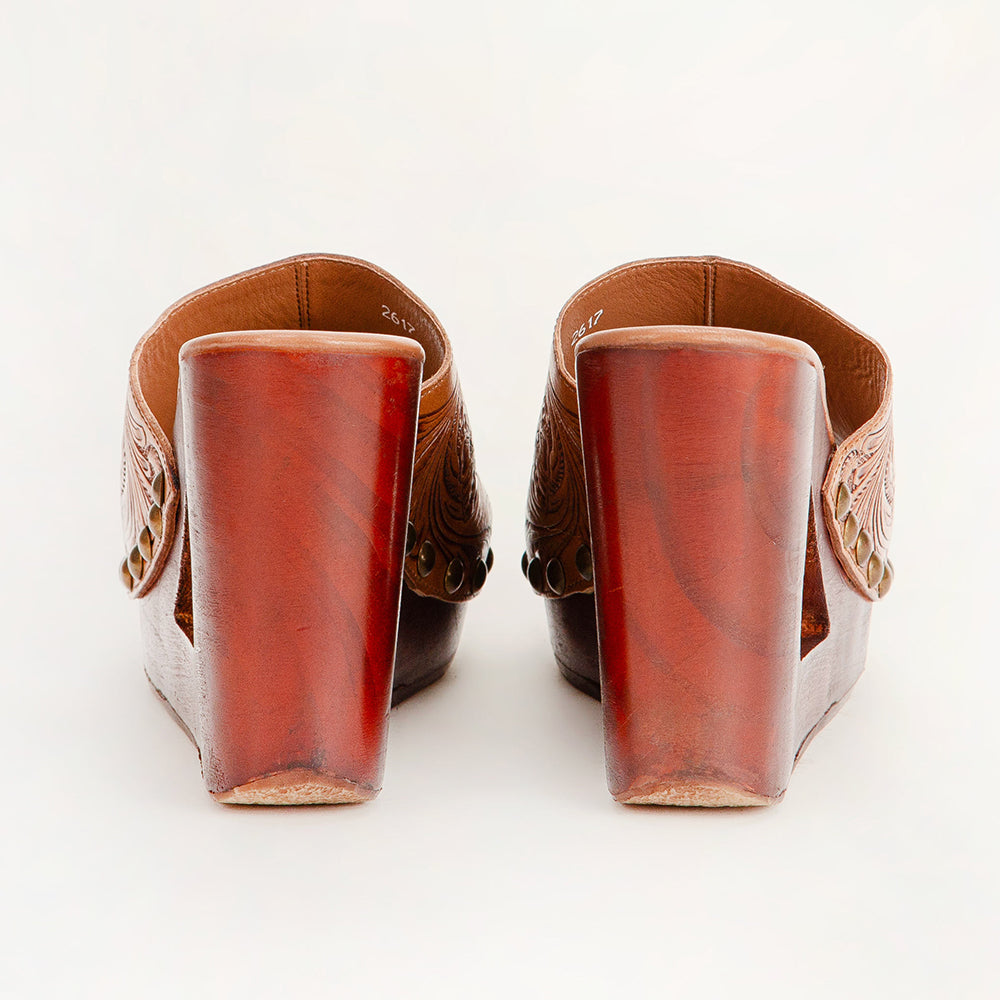 Desert Wanderer Sandals - Light Brown