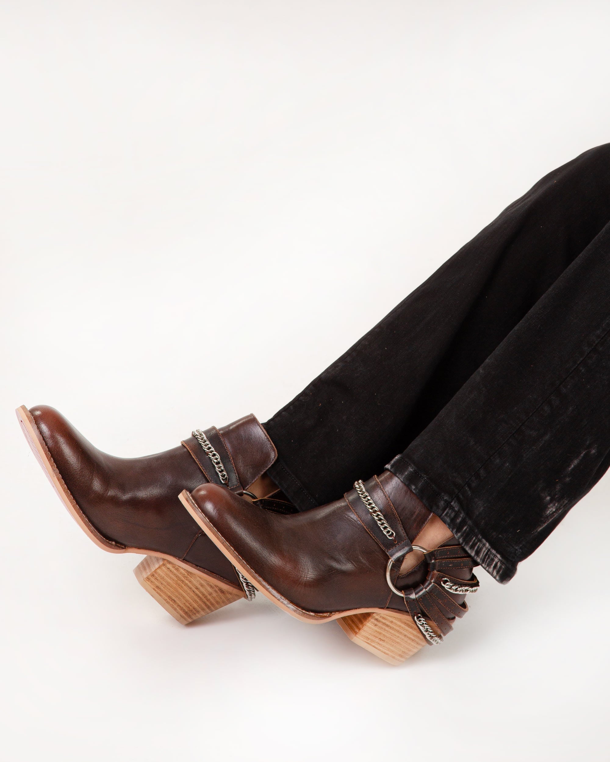 Raven Vanyon Booties In Calfskin