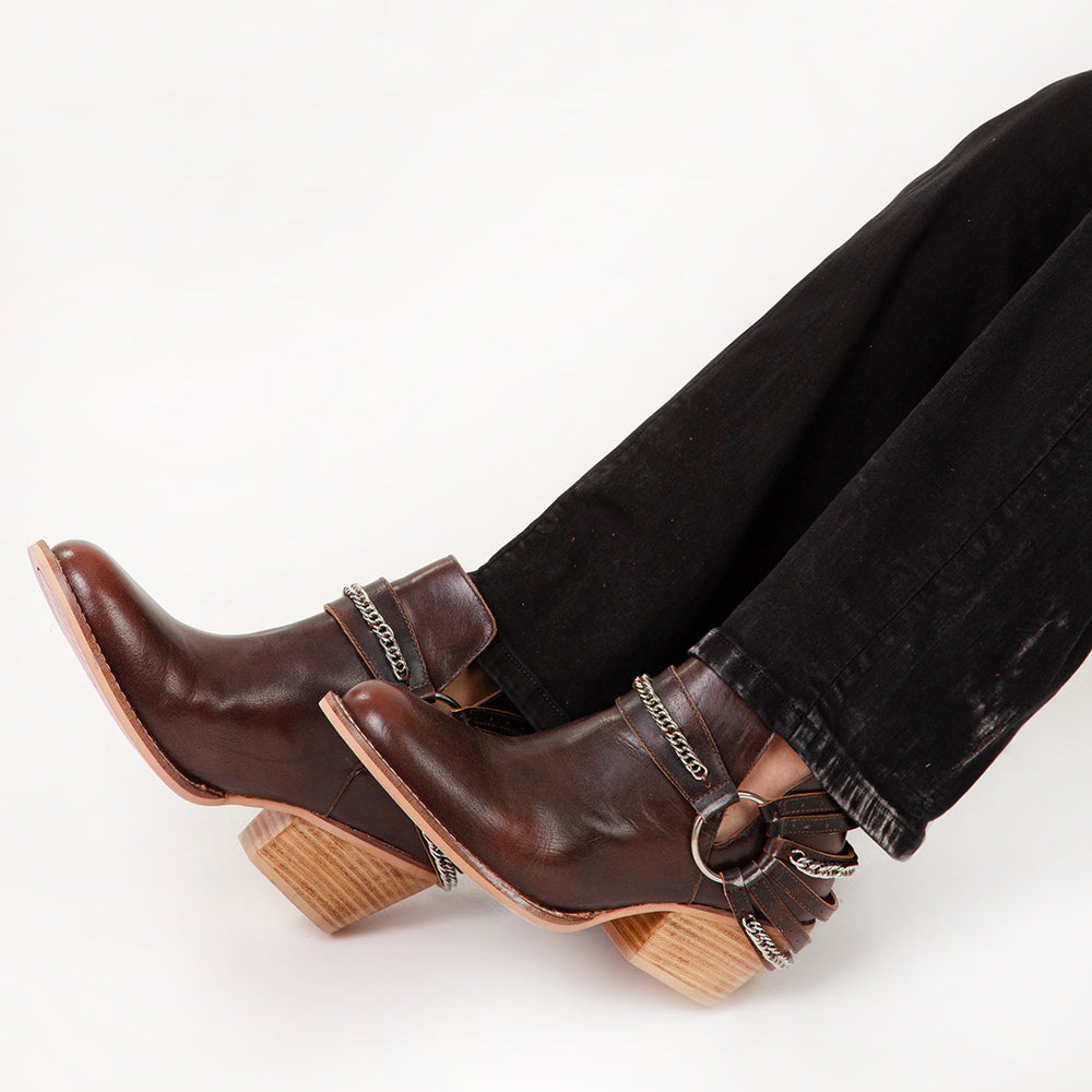 Raven Vanyon Booties In Calfskin