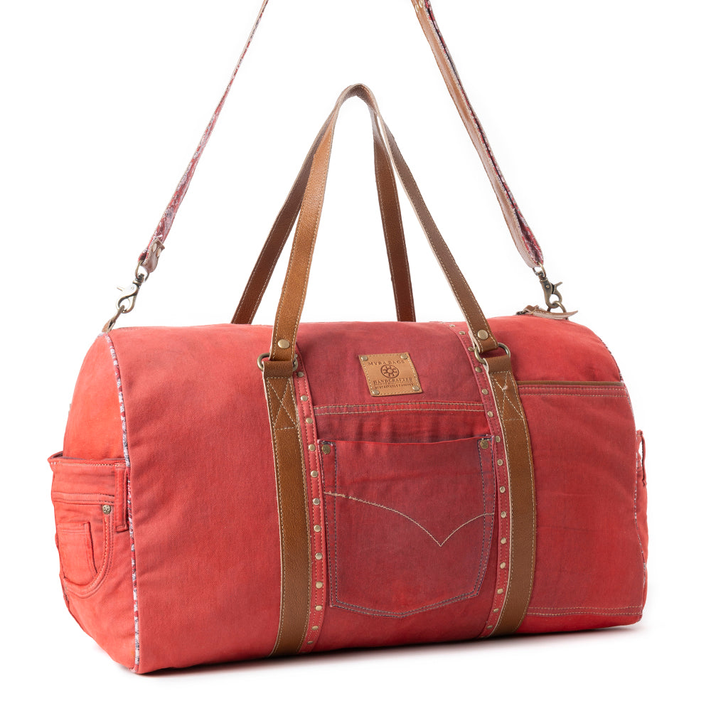 Wildberry Voyager Traveler Bag in Cranberry Smoke