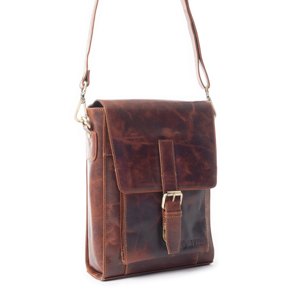 Desmona Peak Messenger Bag