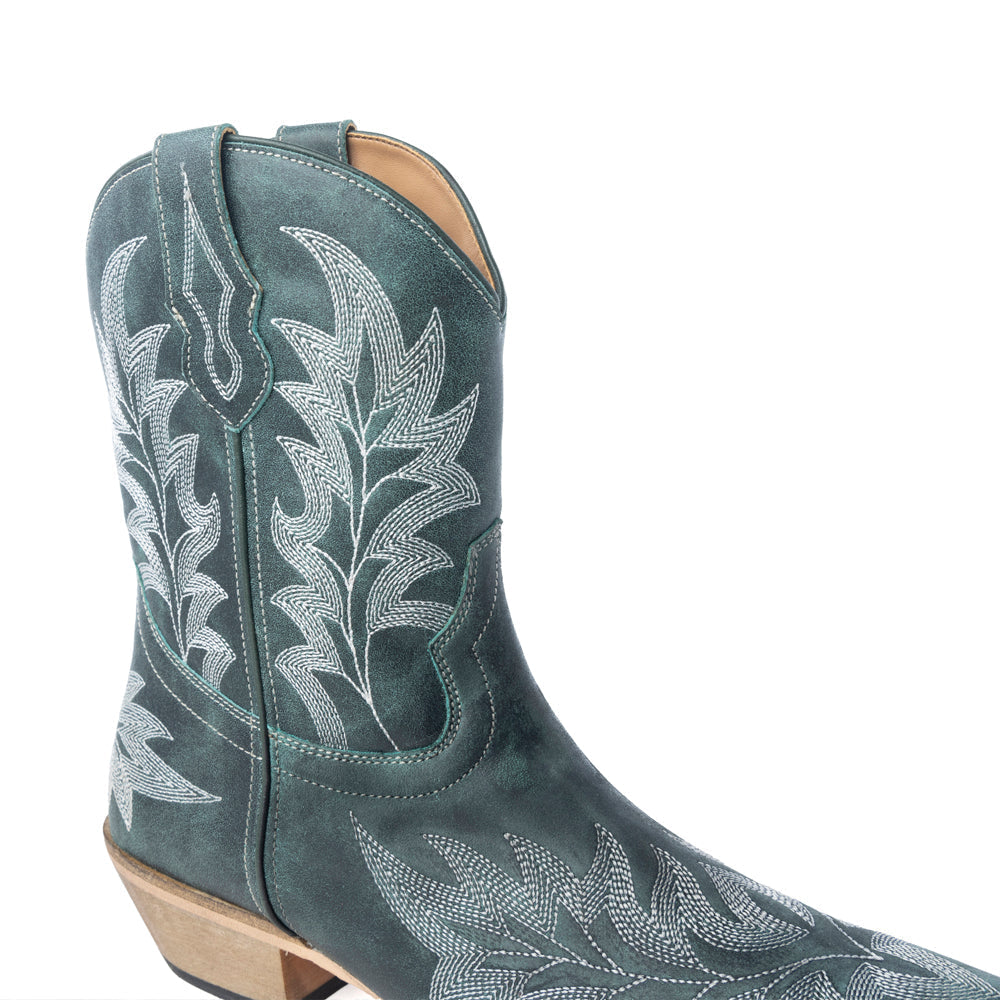 Desert Pearl Ankle Boots in Smoke