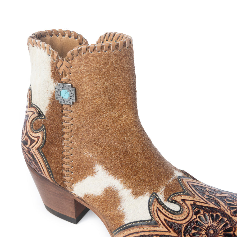 Mesa Hideaway Booties in Caramel