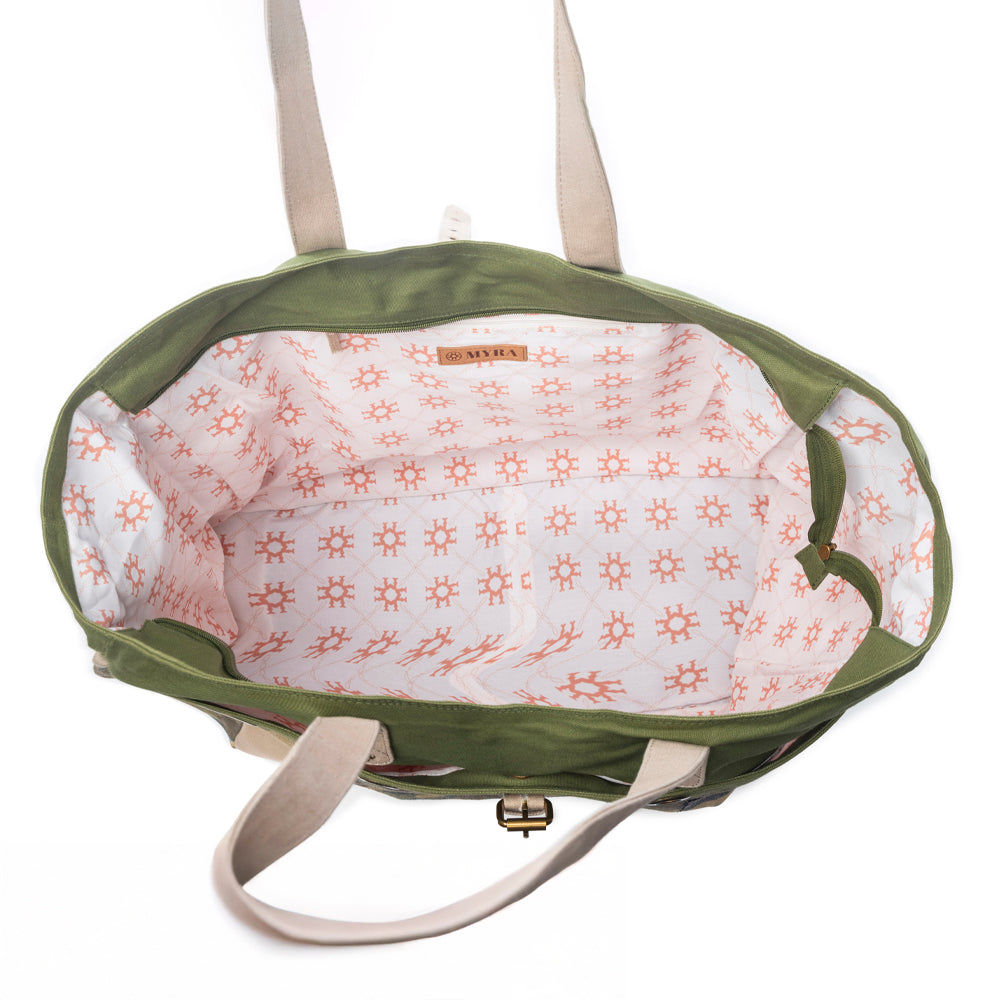 Ranger’s Day Weekender Bag in Shadow Camo Green