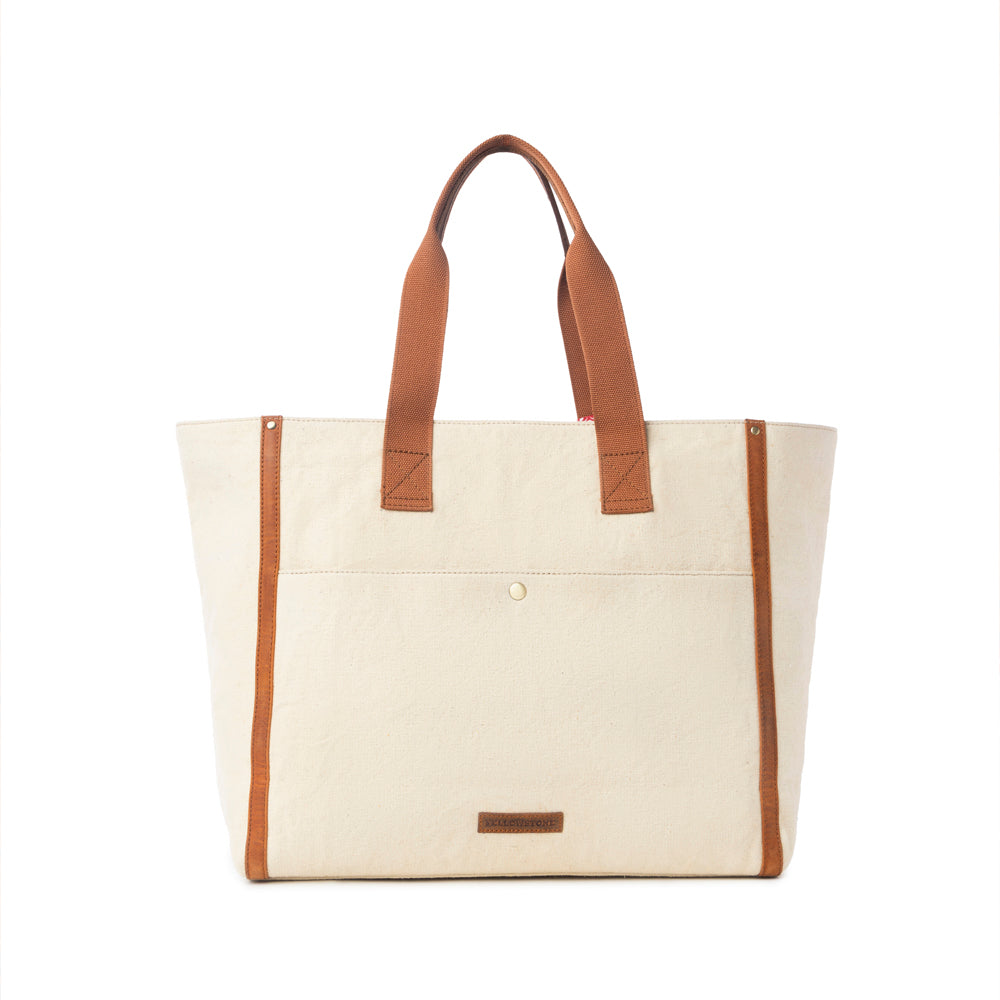 Yellowstone Ivory Creek Weekender Bag with Scarf