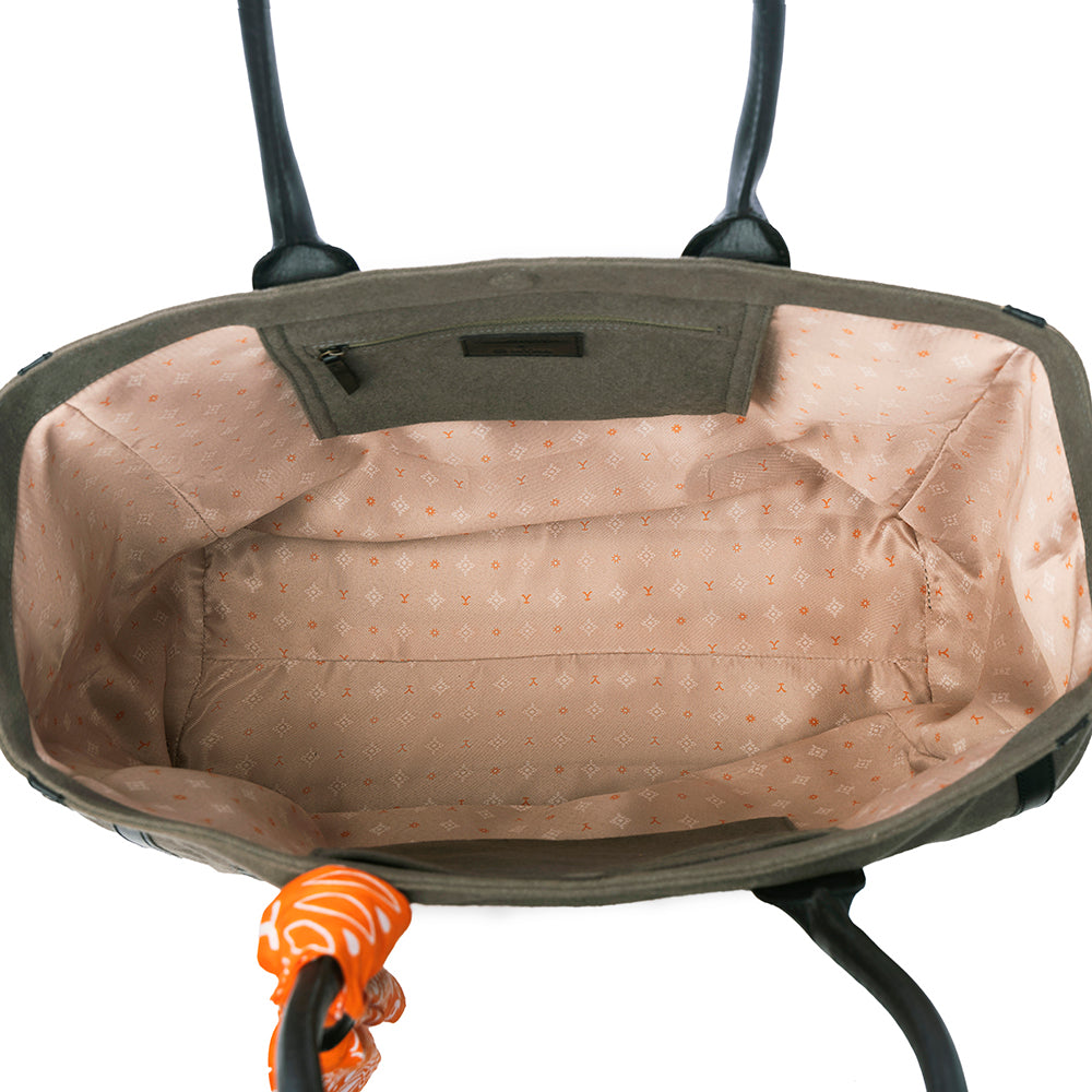 Yellowstone Velorra Ash Weekender Bag with Scarf